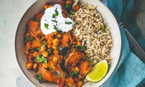 Aubergine & chickpea curry